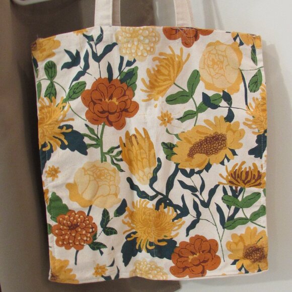 Go Eco Ciroa Floral Cotton Canvas Large Tote - Picture 3 of 13